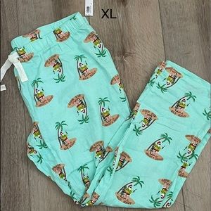 Old navy flannel pajama pants XL